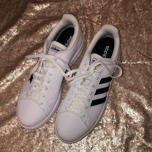 Adidas Grand Court Sneakers